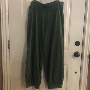Bryn Walker green balloon pant L XL 2XL boutique